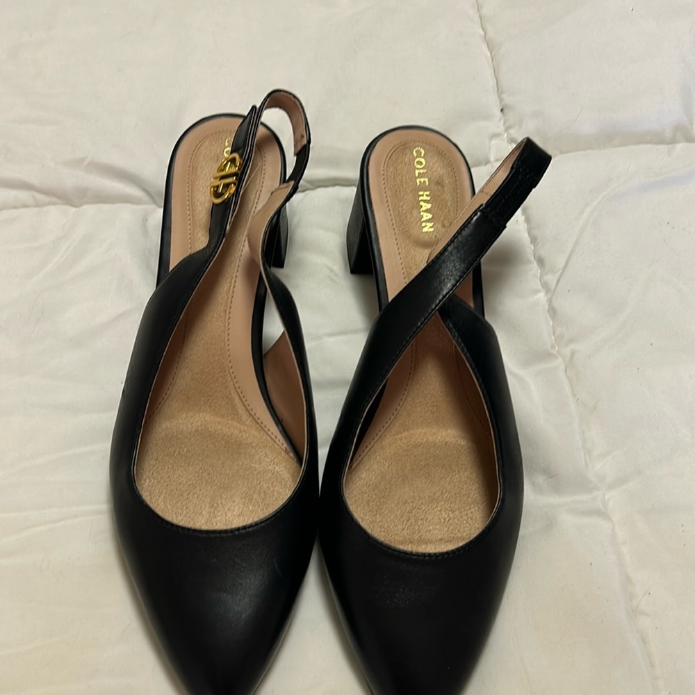 COPY - Cole Han size 8.5 black sling back clean